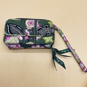 Vera Bradley Wallet/Wristlet No Strap  4x6 Olivia- Green‎ Floral